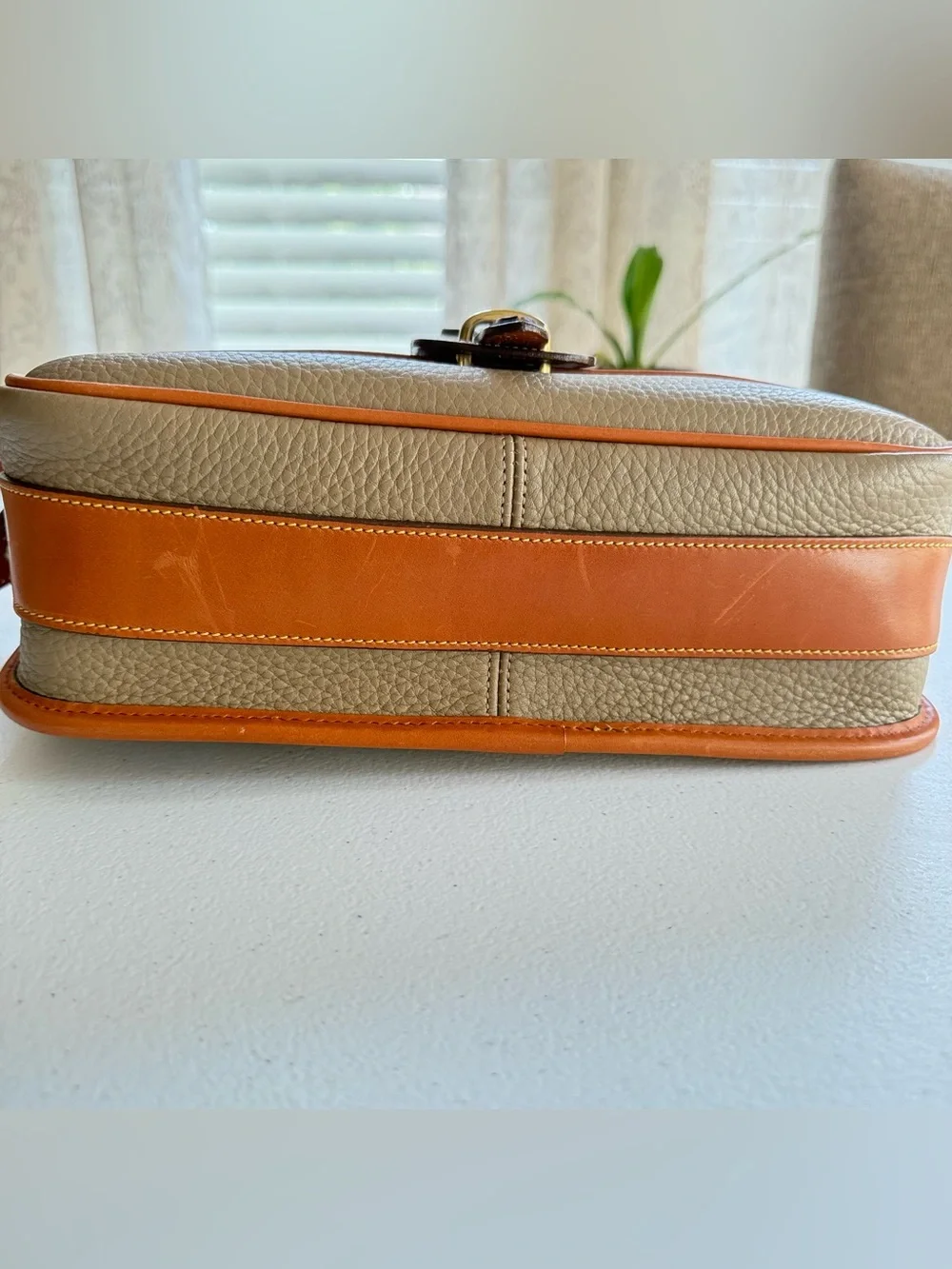 Vintage Dooney & Bourke AWL Overland Bag Taupe Tan Crossbody R52 USA